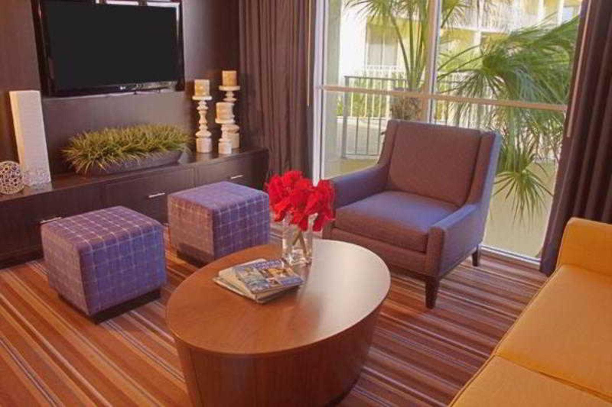 Hotel Courtyard By Marriott Cayo Largo Exterior foto