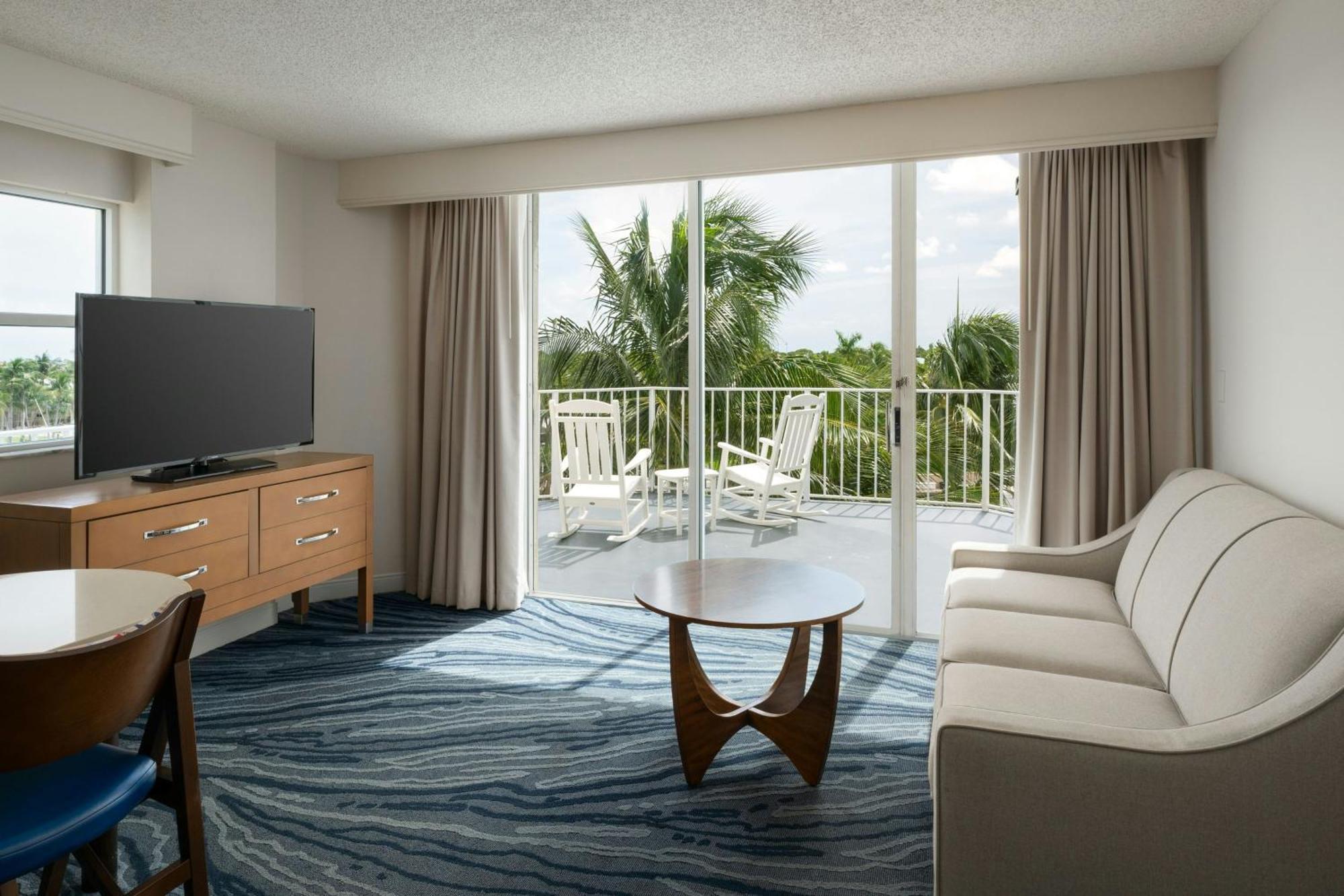 Hotel Courtyard By Marriott Cayo Largo Exterior foto