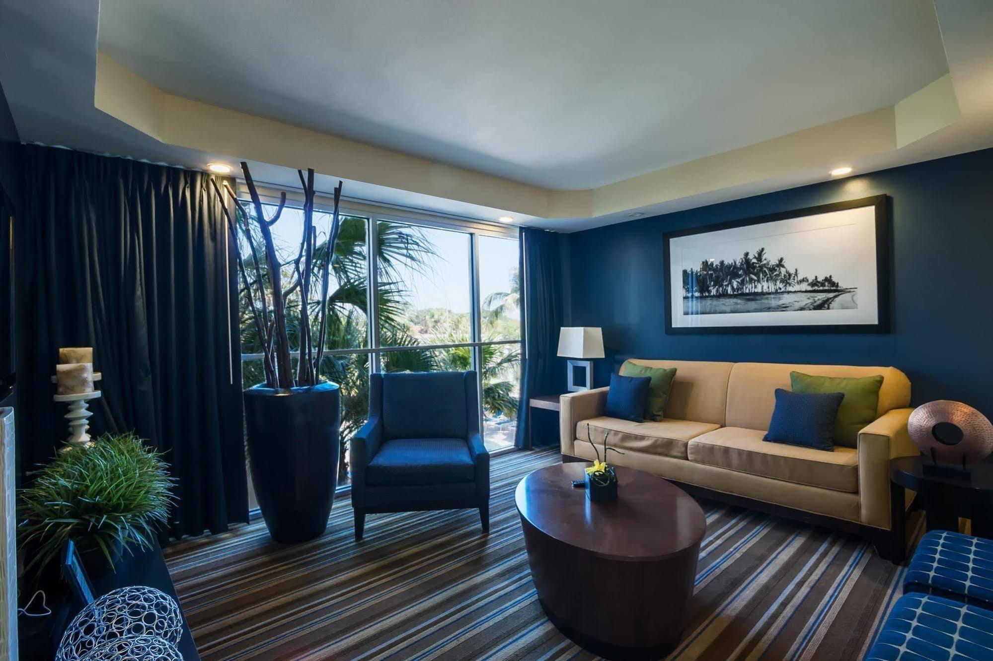 Hotel Courtyard By Marriott Cayo Largo Exterior foto